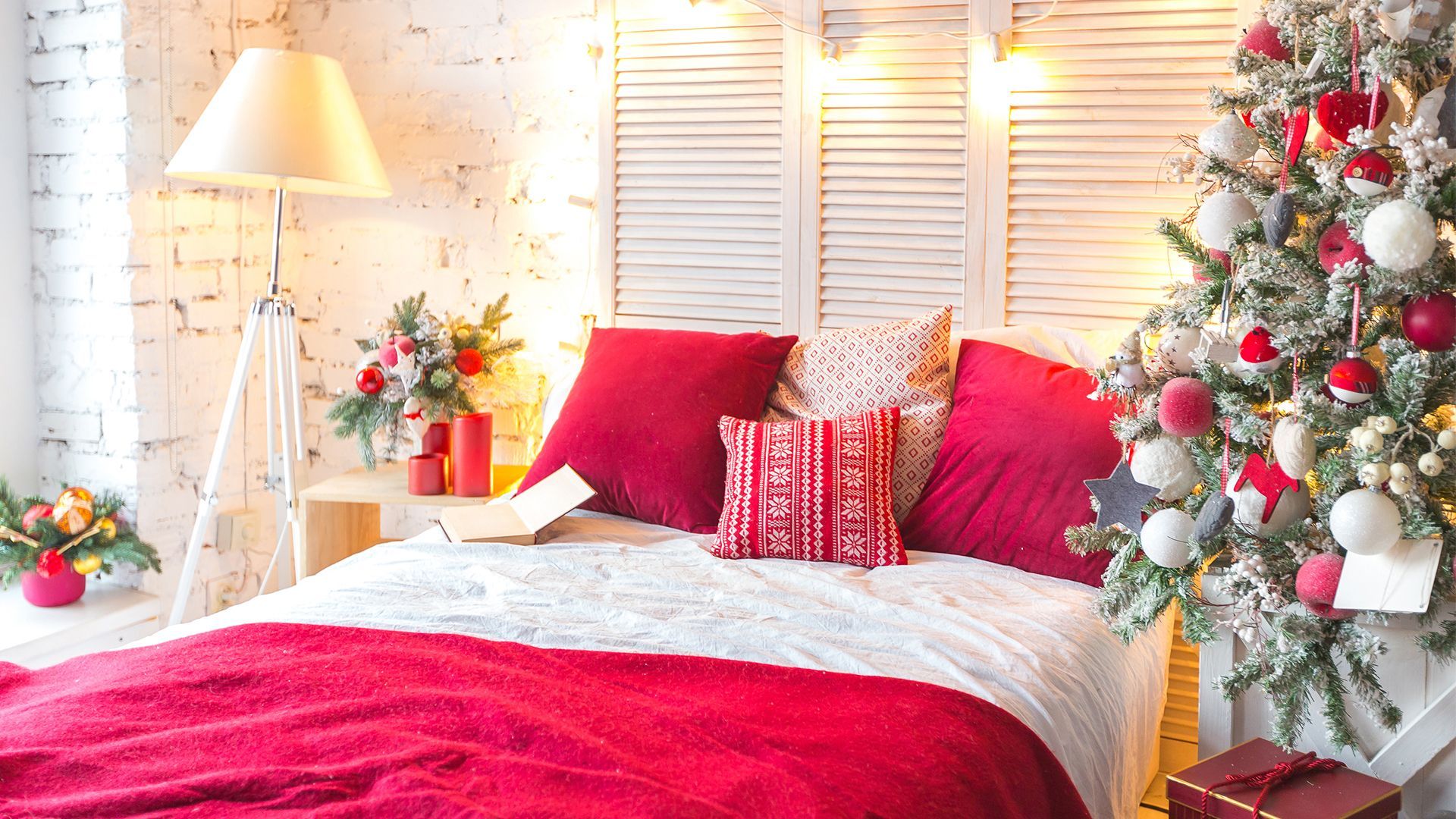 stortbui fusie Goodwill 7 kerst ideeën: Zo breng je jouw slaapkamer in kerstsferen